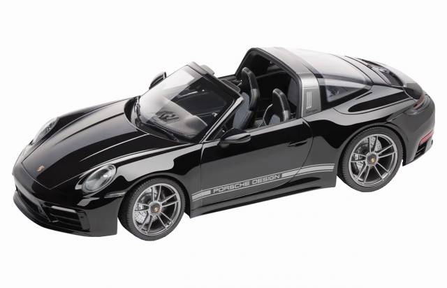 1/18 - 911 Targa 4 GTS Design Edition Scale Model : Suncoast